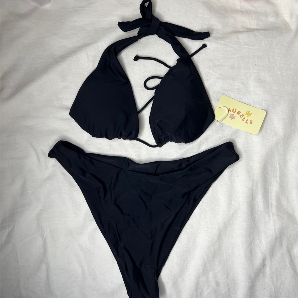 【Brand New】Bikini top & bottom AURELLE
